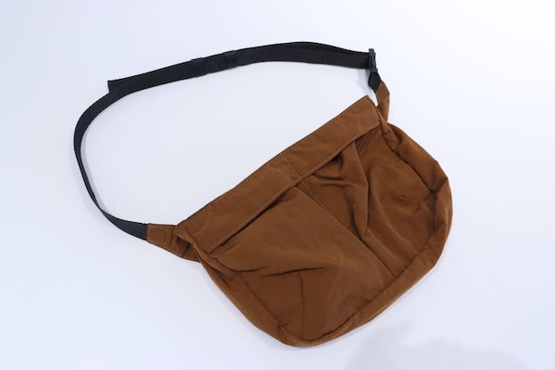 ユニクロユー　バッグ　クロスボディ