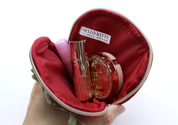 宝島社 ムック付録 Maison de FLEUR×HELLO KITTY いちごチャームBOOK 宝島社ムック付録のMaison de FLEUR×HELLO KITTY いちごチャームBOOK3