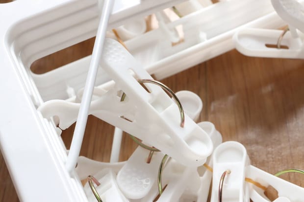 ダイソーのピンチハンガー（低い竿対応、42個）のピンチ