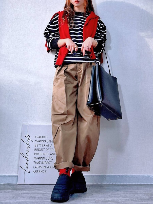 GUチノタックバレルパンツ GUチノタックバレルパンツ BEIGE 赤靴下コーデ