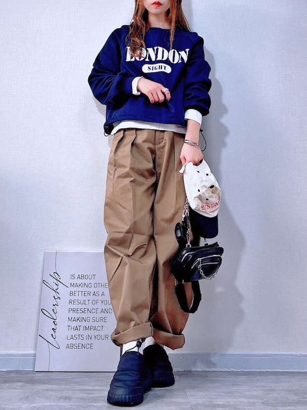 GUチノタックバレルパンツ GUチノタックバレルパンツ BEIGE 白靴下コーデ