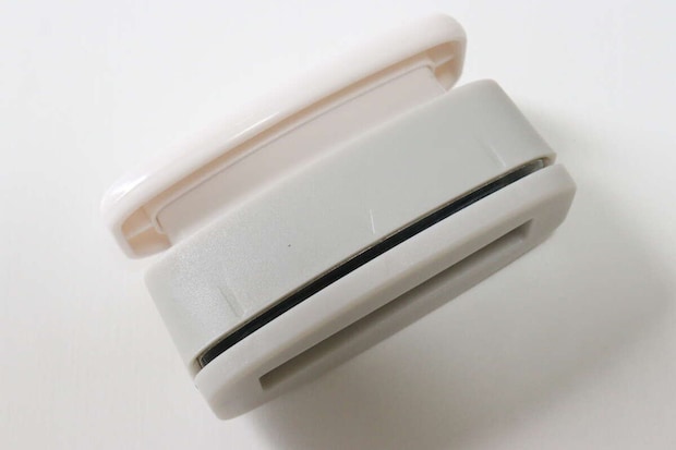 ダイソーのクラフトパンチ ラインタイプ スパークル型を横から見た構造