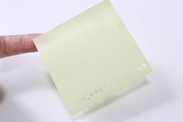 ダイソー クラフトパンチ ラインタイプ スパークル型 ダイソーのクラフトパンチ ラインタイプ スパークル型で抜いたデザイン