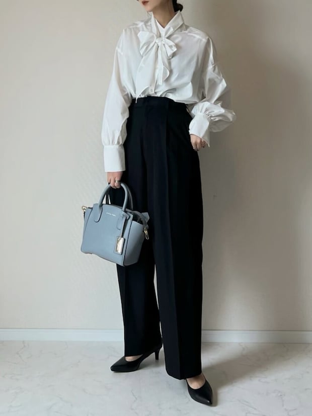 2026春大人女性おすすめきれいめモノトーンコーデ