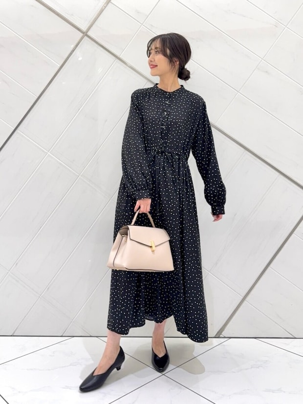 ドットワンピースコーデ 2026春大人女性おすすめきれいめドットワンピースコーデ
