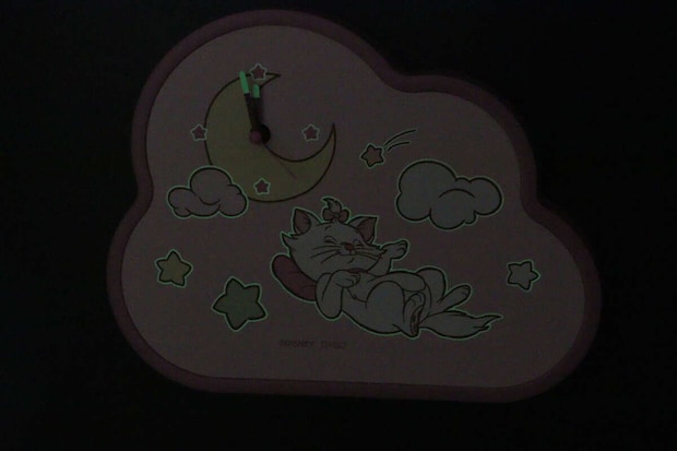 ダイカット置き掛け兼用時計（ディズニーマリー）DC9　蓄光