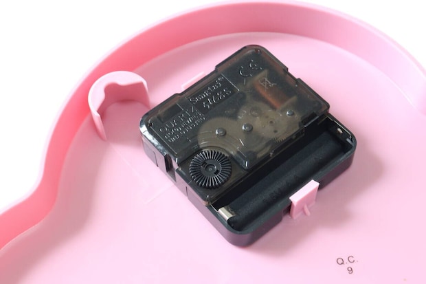 ダイカット置き掛け兼用時計（ディズニーマリー）DC9　電池