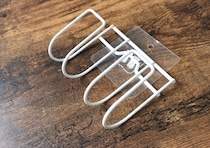 100均からついに出た！「通気性も衛生面もパーフェクト！」ありそうでなかった優秀ホルダー