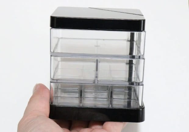 ダイソー　アクセサリー収納ケース（3段タイプ）