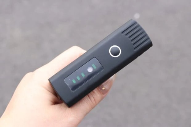 ダイソー　センサー付き自転車ライト