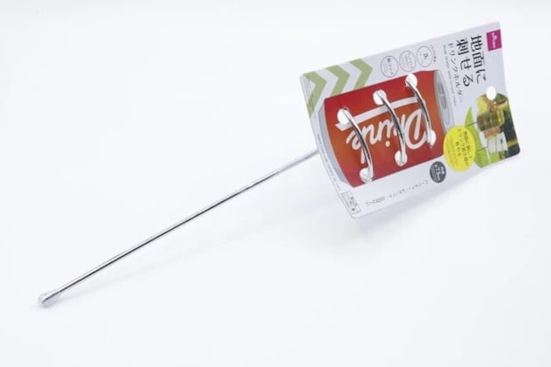 ダイソーの地面に刺せるドリンクホルダーのパッケージ