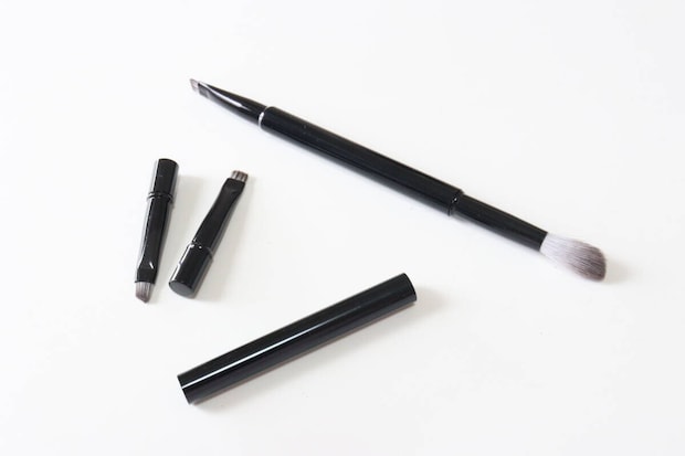 セリア　ポータブルメイクブラシ　組み換え