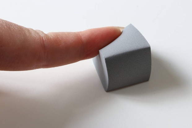 やわらか吸水スポンジ（キューブ形、1個）　やわらかい