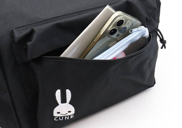 宝島社ムック付録のCUNE（R）×smart（キューン×スマート）BIG BACKPACK5