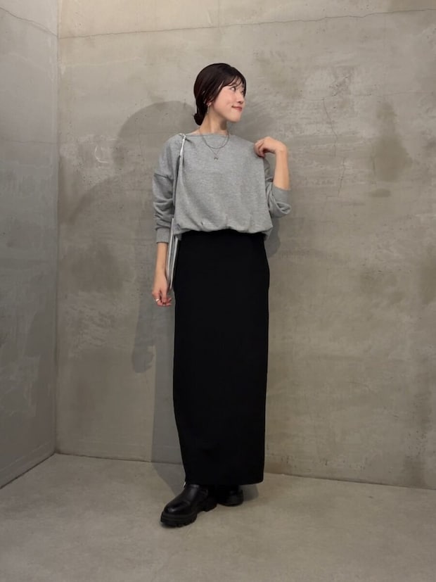 黒キャミワンピースコーデ4