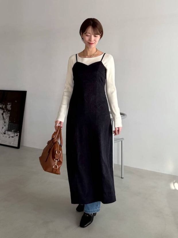 黒キャミワンピースコーデ5