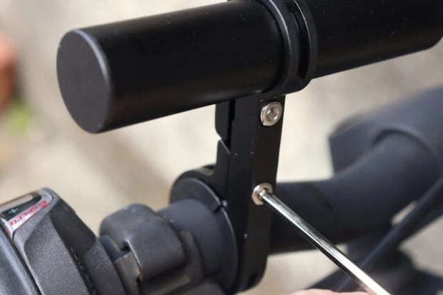 ダイソー　自転車ハンドル延長ブラケット　使用例