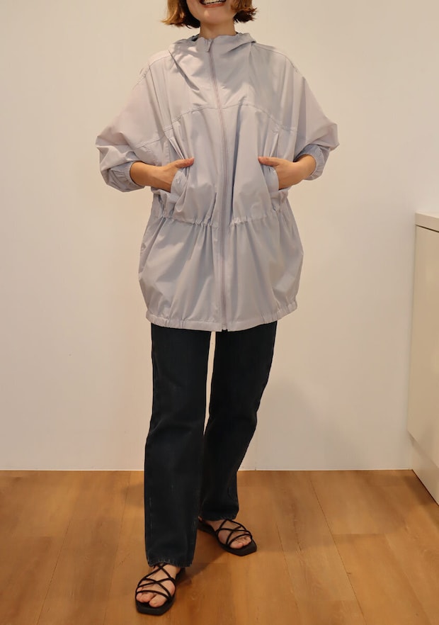 ユニクロ　アウター　レディース