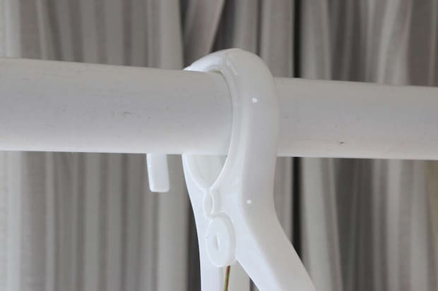 ダイソーの引っ張る取りやすいピンチハンガー（18ピンチ）のフック