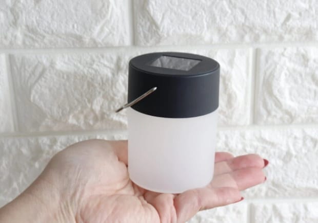 ダイソー　ソーラーライト（吊り下げ型）