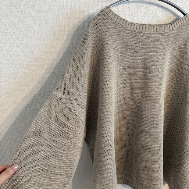 MICA＆DEAL　ボートネックルーズニットプルオーバーのシルエット