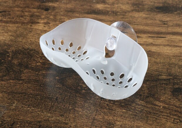 「まとめて置ける！」「乾きが速い！」ありそうでなかった便利な100均スタンド