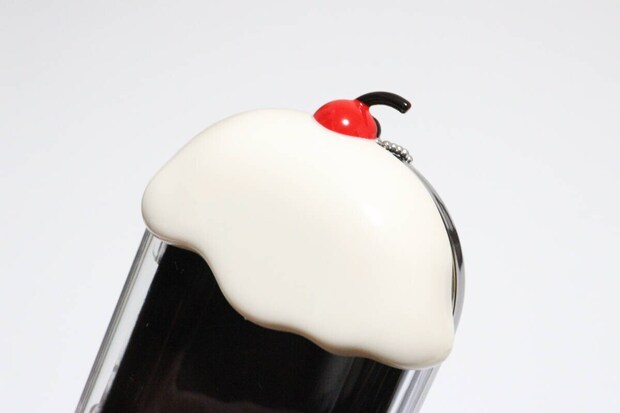 ケースキーホルダー（フロート、茶、モカ、赤）　デザイン