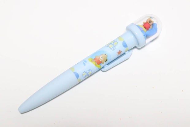 ダイソーのボールペン カプセル型 バケーション