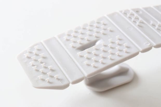 ダイソーの速乾床用ハンディブラシの土台