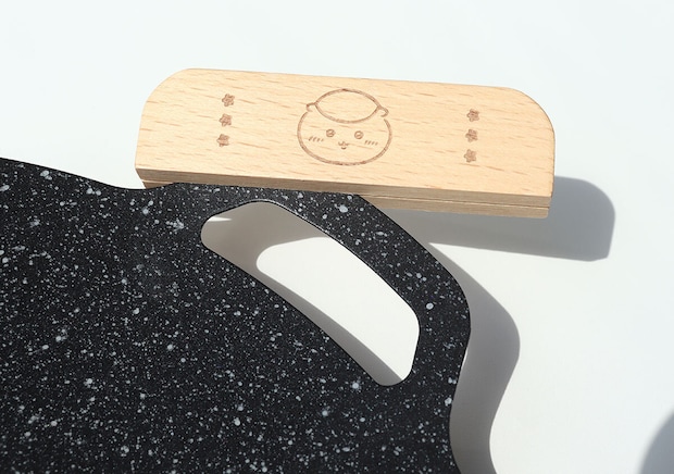 宝島社雑誌付録のモノマスター5月号増刊のちいかわくりまんじゅうのアウトドア鉄板皿4