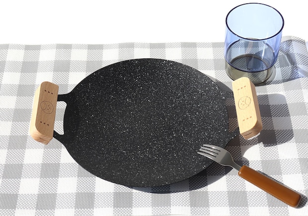 宝島社雑誌付録のモノマスター5月号増刊のちいかわくりまんじゅうのアウトドア鉄板皿5