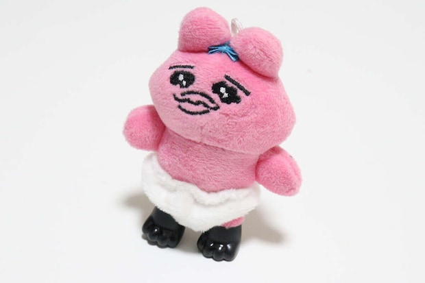 ダイソーのぬい用ブーツはぬいぐるみが自立する