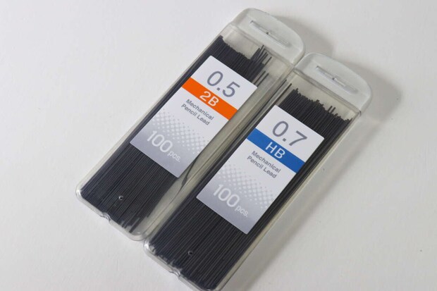 ダイソーのロングなシャープ替芯