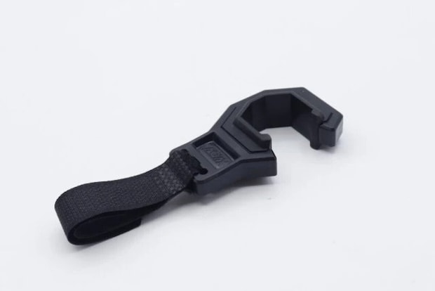 ダイソー　ポール用ツールホルダー（AGAX）