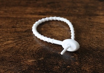 通すだけっていいじゃん！「傷つくの嫌！」って人に推したい便利な100均バンド