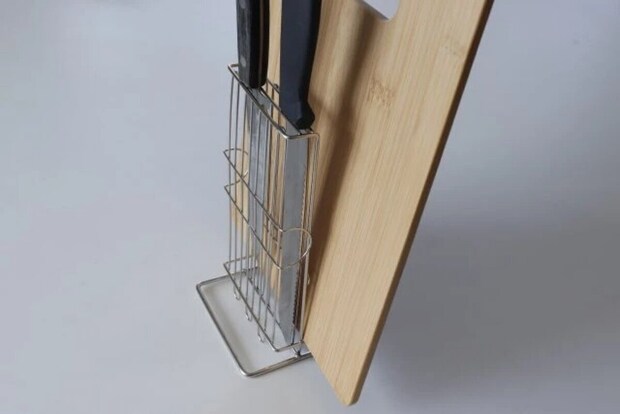 ダイソー　包丁＆まな板スタンド　使用例