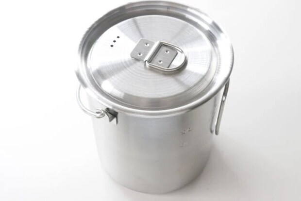 ダイソー　レジャークッカー（吊り下げ、取っ手付）