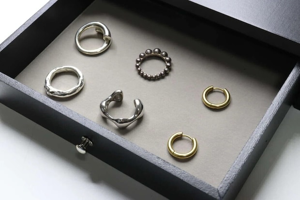 ダイソー アクセサリーBOX(スタッキング用) 使用例 ダイソー アクセサリーBOX(スタッキング用) 使用例