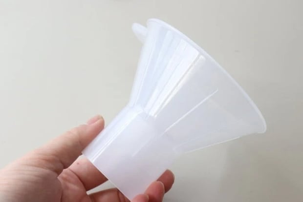 ダイソー　油こしにもなるろうと