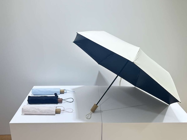 ユニクロ　展示会　UV対策　日傘