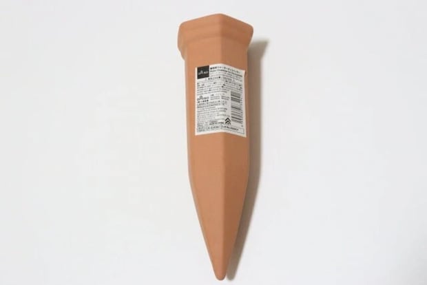 ダイソー　植物用ウォーターディスペンサー