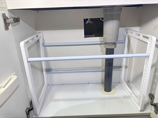 シンク下すきま収納ラック　組み立て