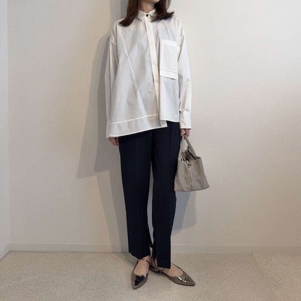 Owné　Oddo Shirtsのテーパードパンツコーデ