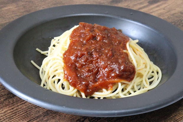 ダイソーのハチ食品のボロネーゼを使ったパスタ
