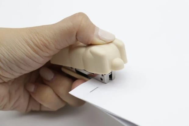 ダイソー　アニマルホッチキス（PIBIうさぎ）　使用例