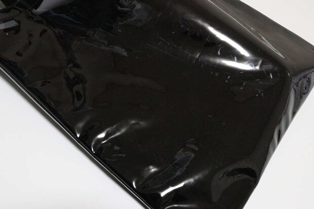 ショルダーベルトもつけられるトートバッグ　透けにくい