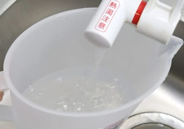 ダイソー　耐熱ピッチャー（2L）　耐熱