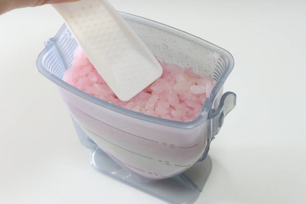 ダイソー 3色おにぎりメーカー ダイソーの3色おにぎりメーカーでおにぎりを作る