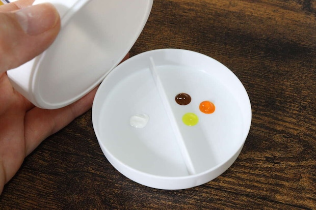絵の具用溶き皿（5個）　使用例