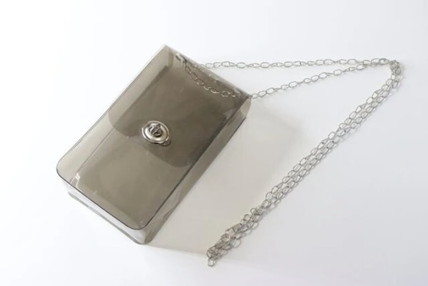 ダイソー　取り外しチェーン付ショルダーバッグ（モノトーン）